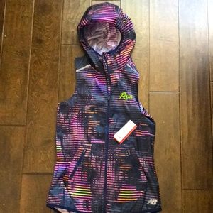 NWT: New Balance lightweight zip vest